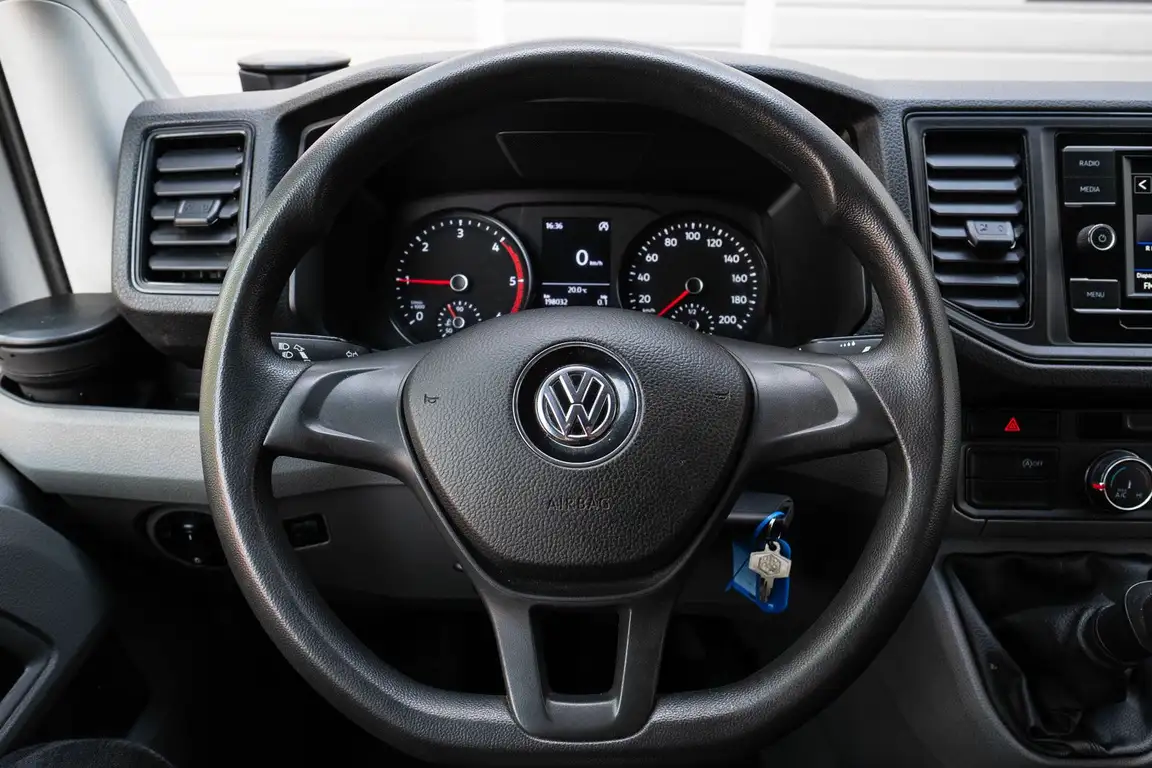 VOLKSWAGEN CRAFTER