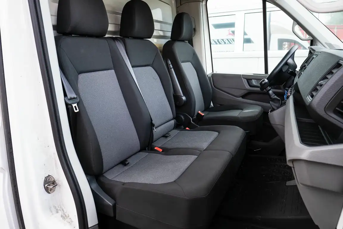 VOLKSWAGEN CRAFTER