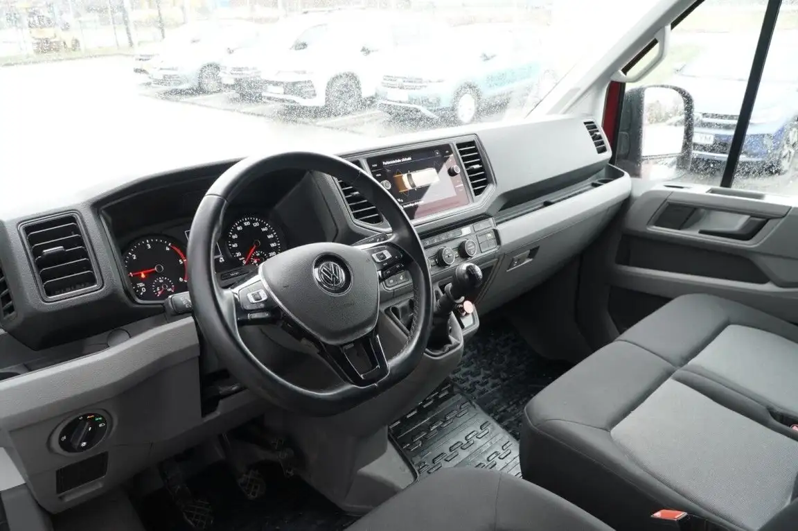 VOLKSWAGEN CRAFTER