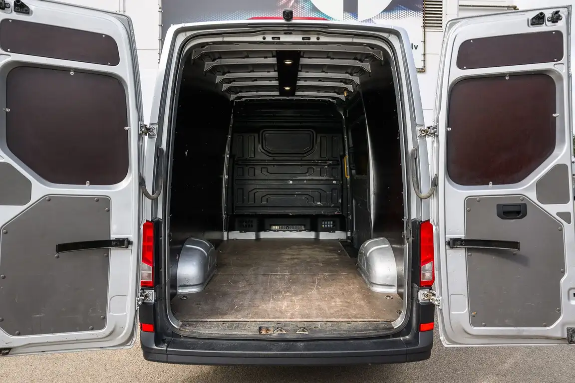 VOLKSWAGEN CRAFTER