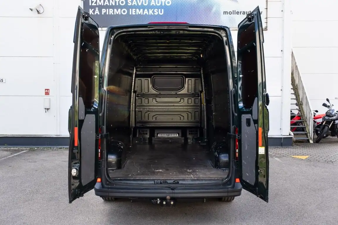 VOLKSWAGEN CRAFTER