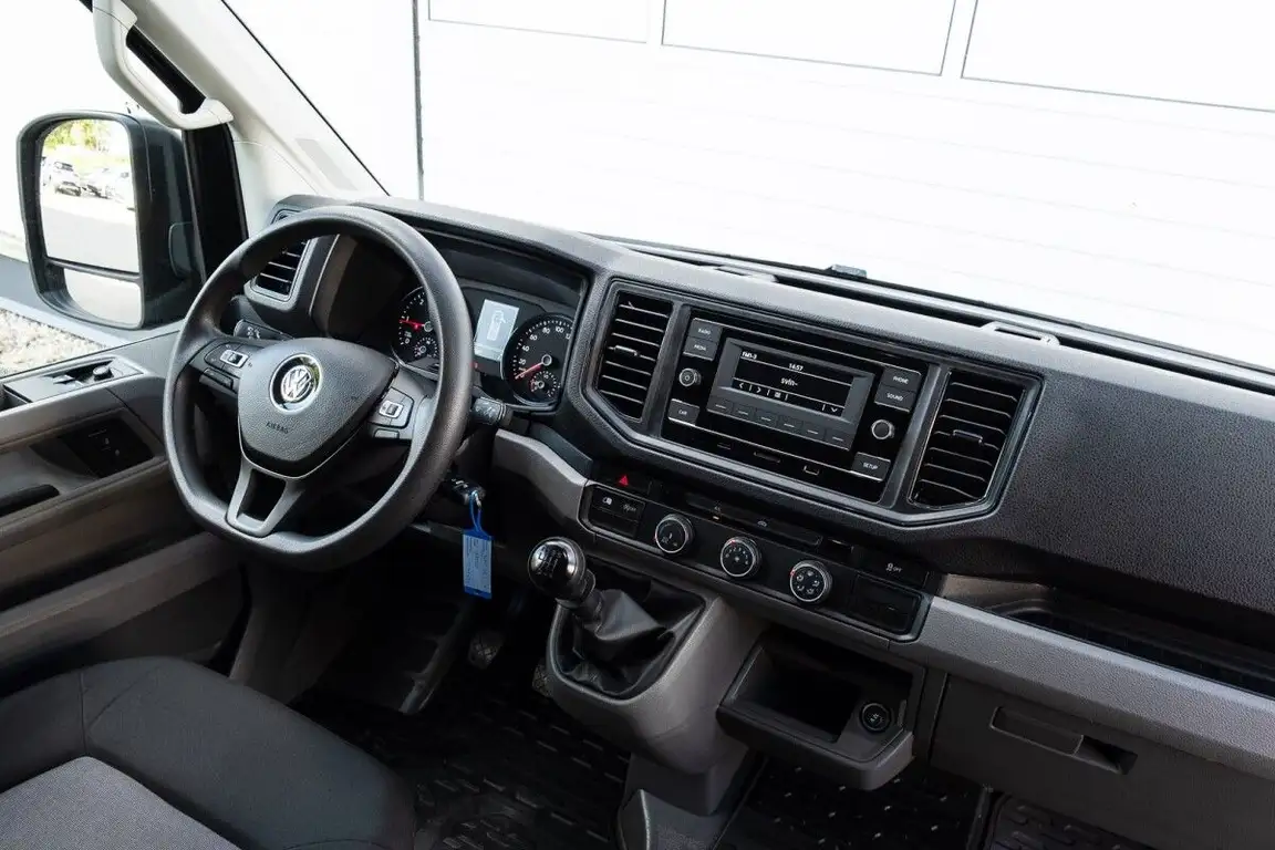 VOLKSWAGEN CRAFTER
