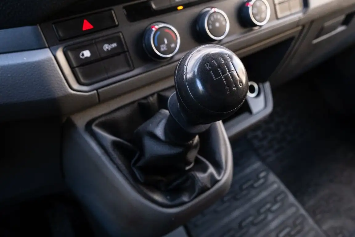 VOLKSWAGEN CRAFTER
