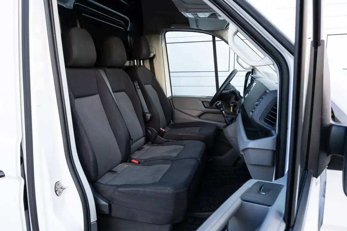 VOLKSWAGEN CRAFTER