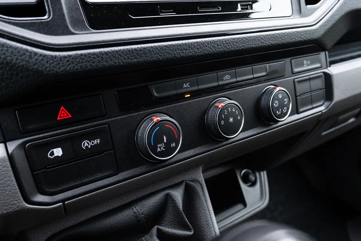 VOLKSWAGEN CRAFTER