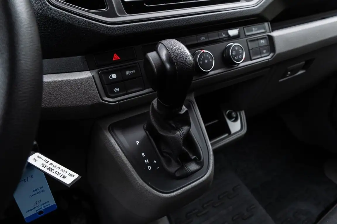 VOLKSWAGEN CRAFTER