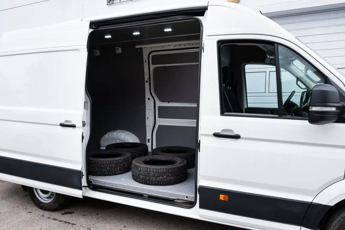 VOLKSWAGEN CRAFTER