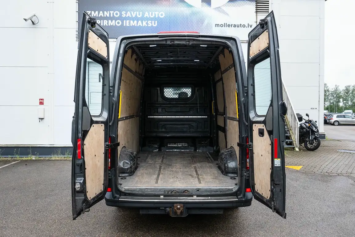 VOLKSWAGEN CRAFTER