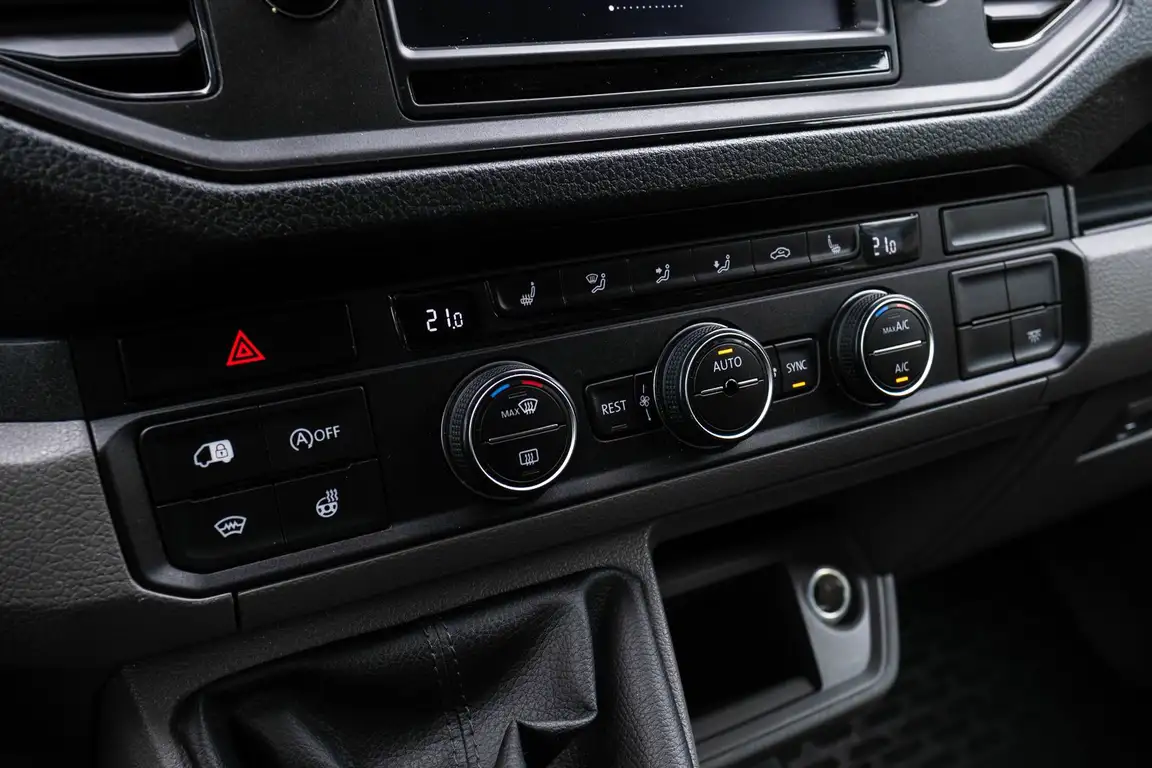 VOLKSWAGEN CRAFTER