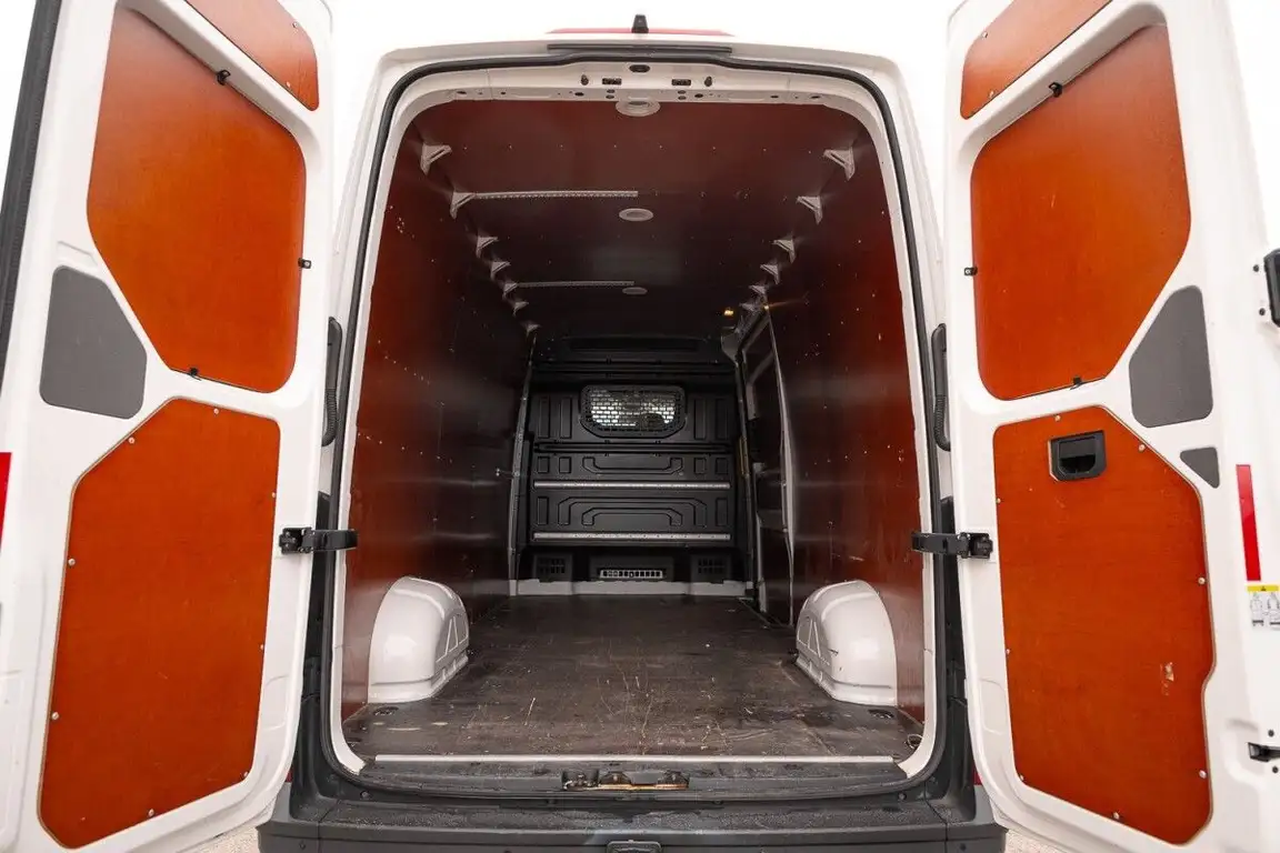 VOLKSWAGEN CRAFTER