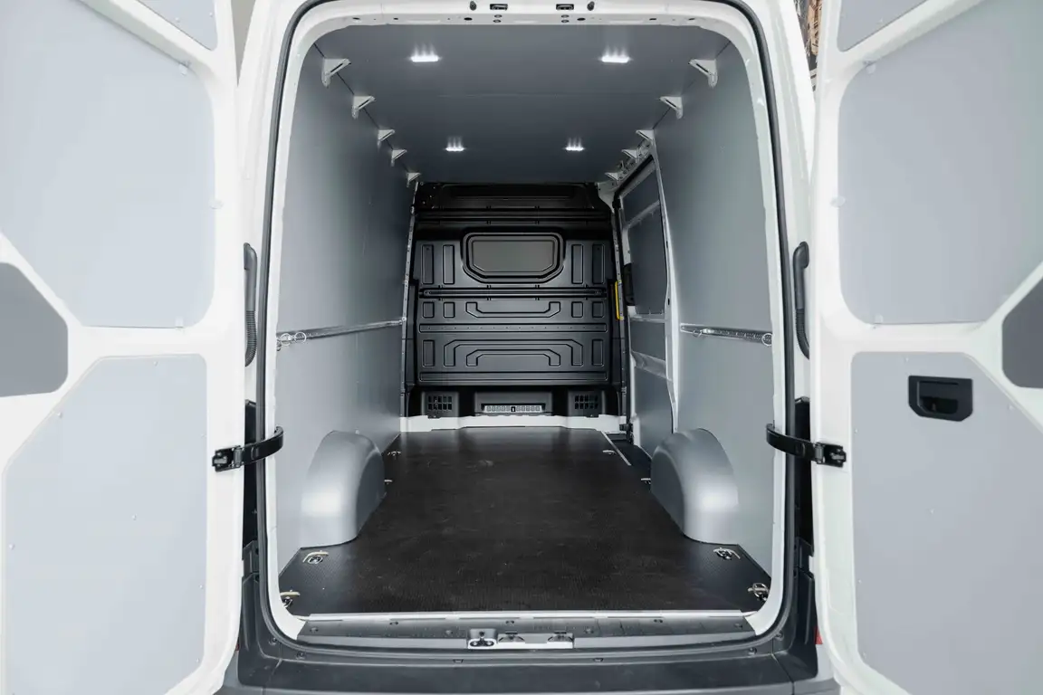VOLKSWAGEN CRAFTER