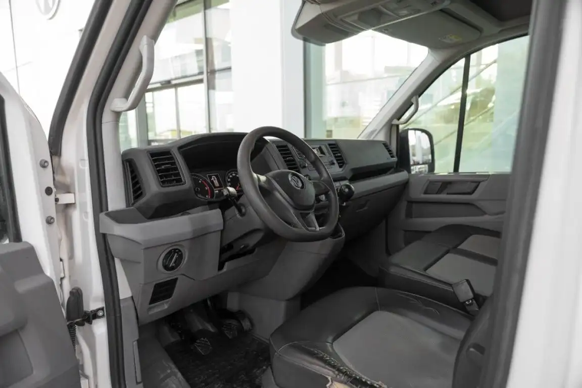 VOLKSWAGEN CRAFTER