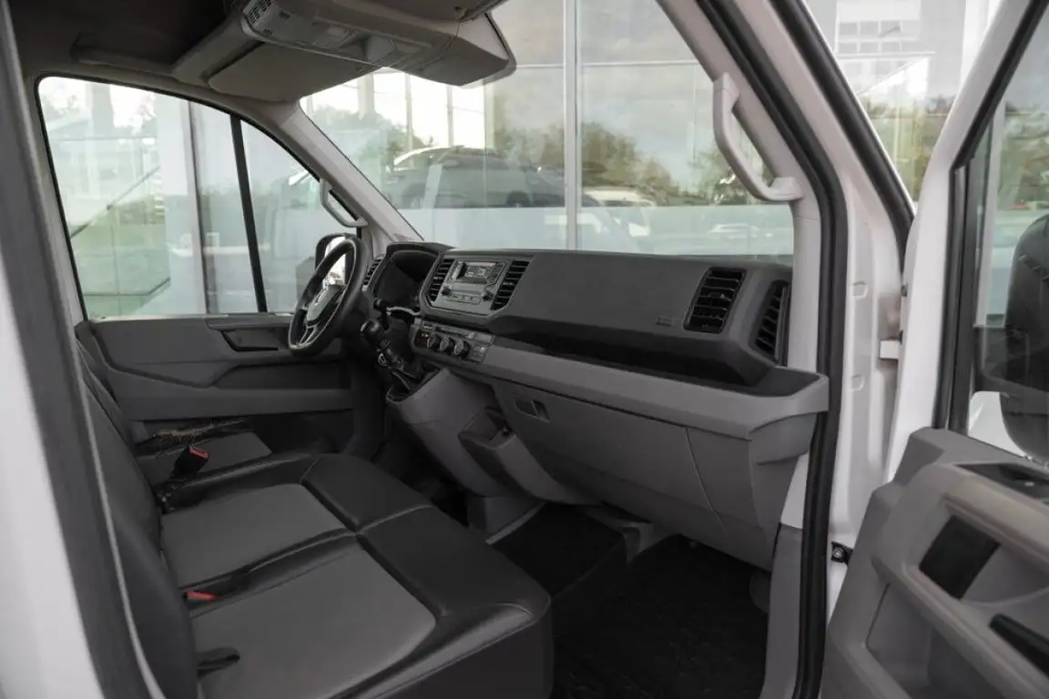 VOLKSWAGEN CRAFTER