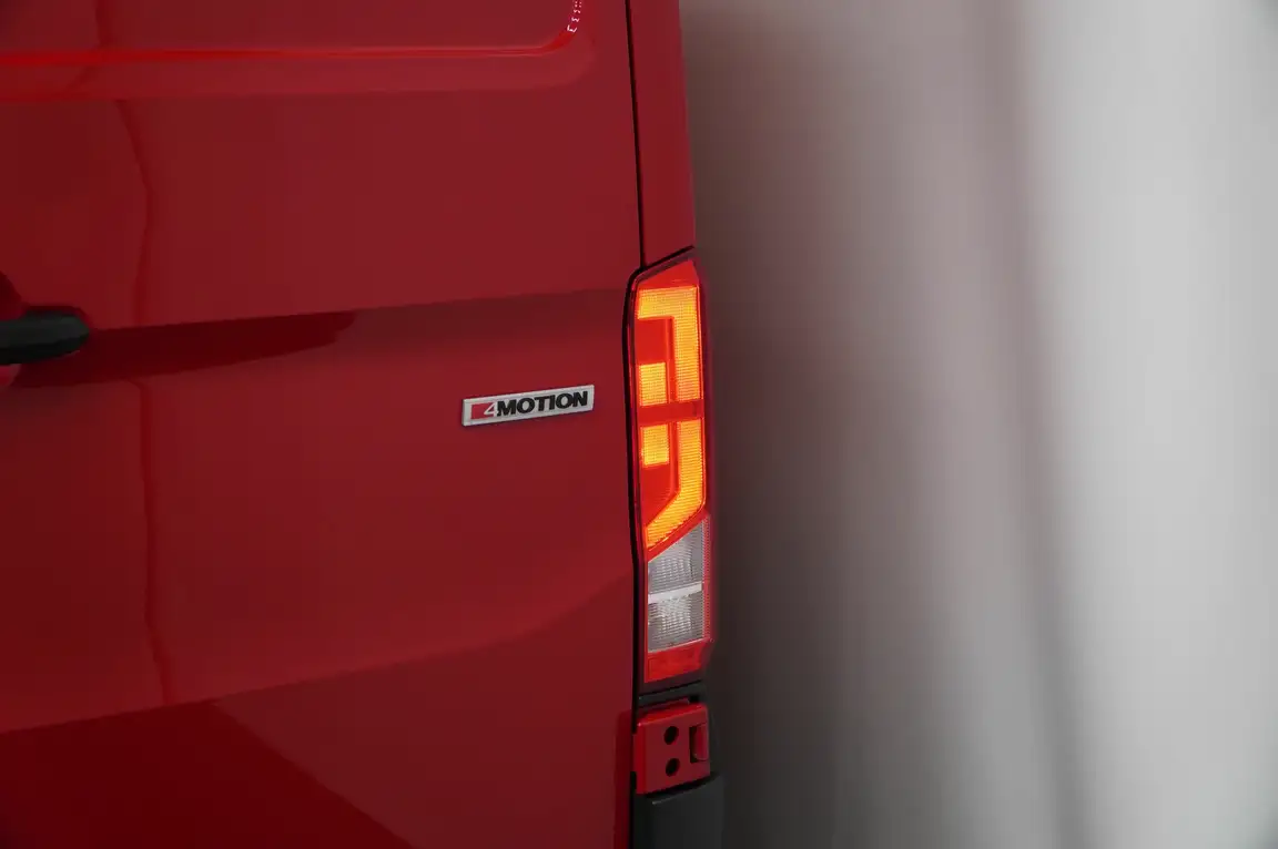 VOLKSWAGEN CRAFTER