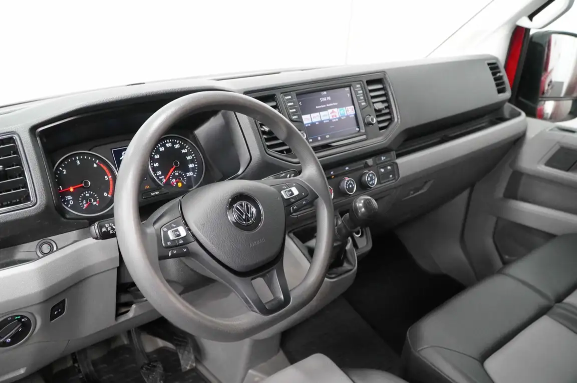 VOLKSWAGEN CRAFTER