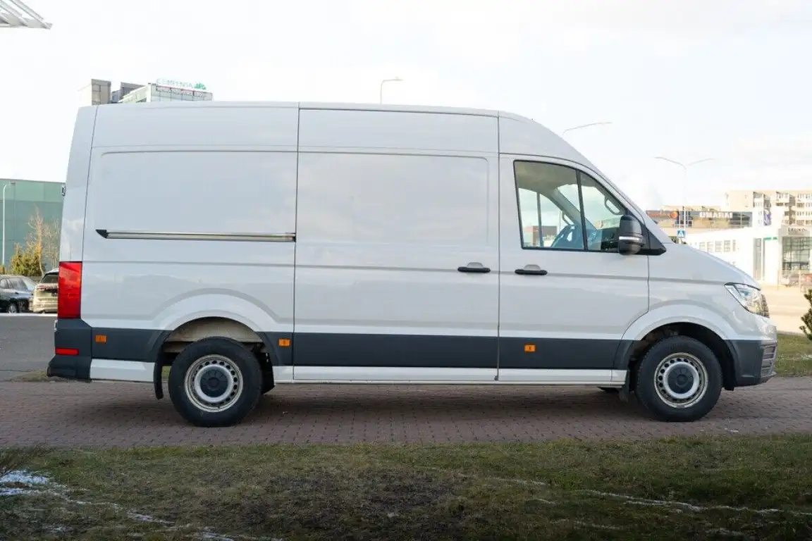 VOLKSWAGEN CRAFTER