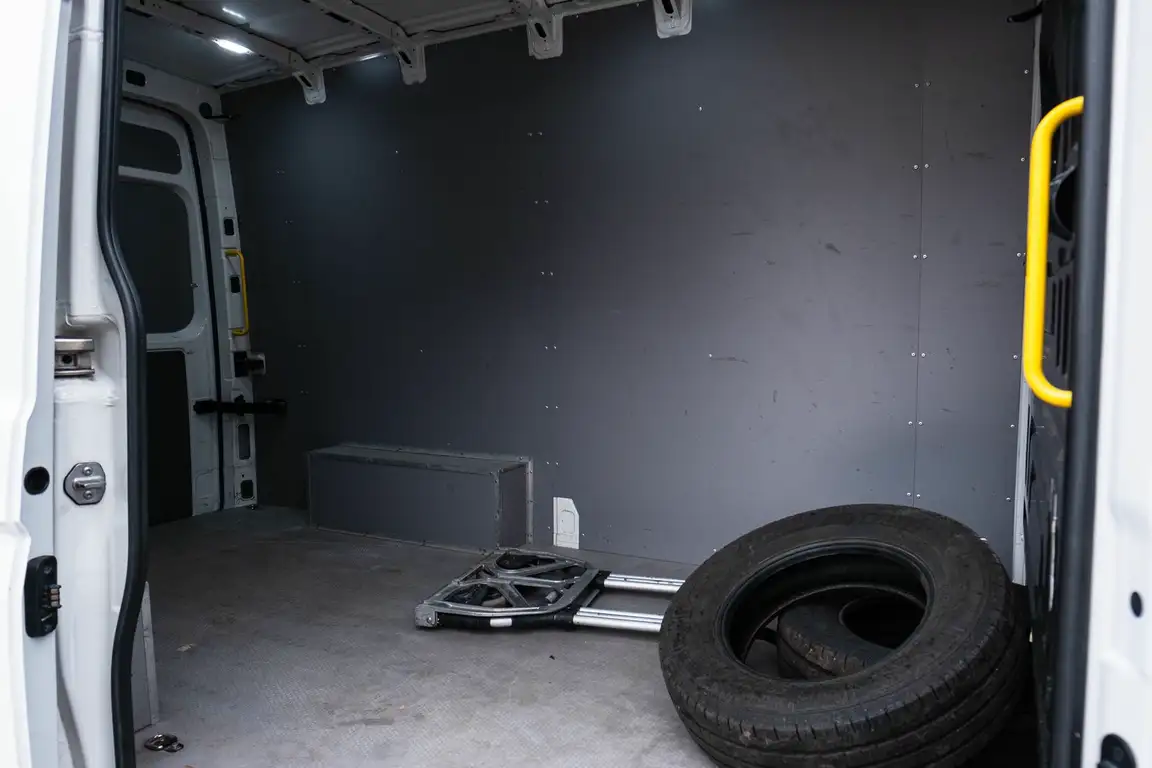 VOLKSWAGEN CRAFTER