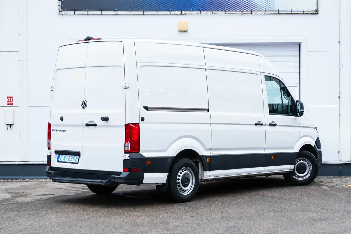 VOLKSWAGEN CRAFTER