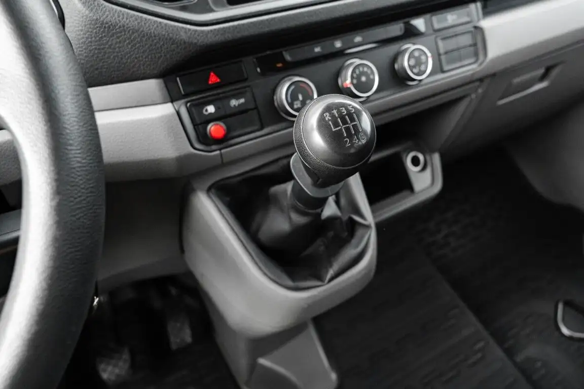VOLKSWAGEN CRAFTER