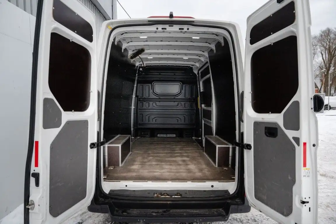VOLKSWAGEN CRAFTER