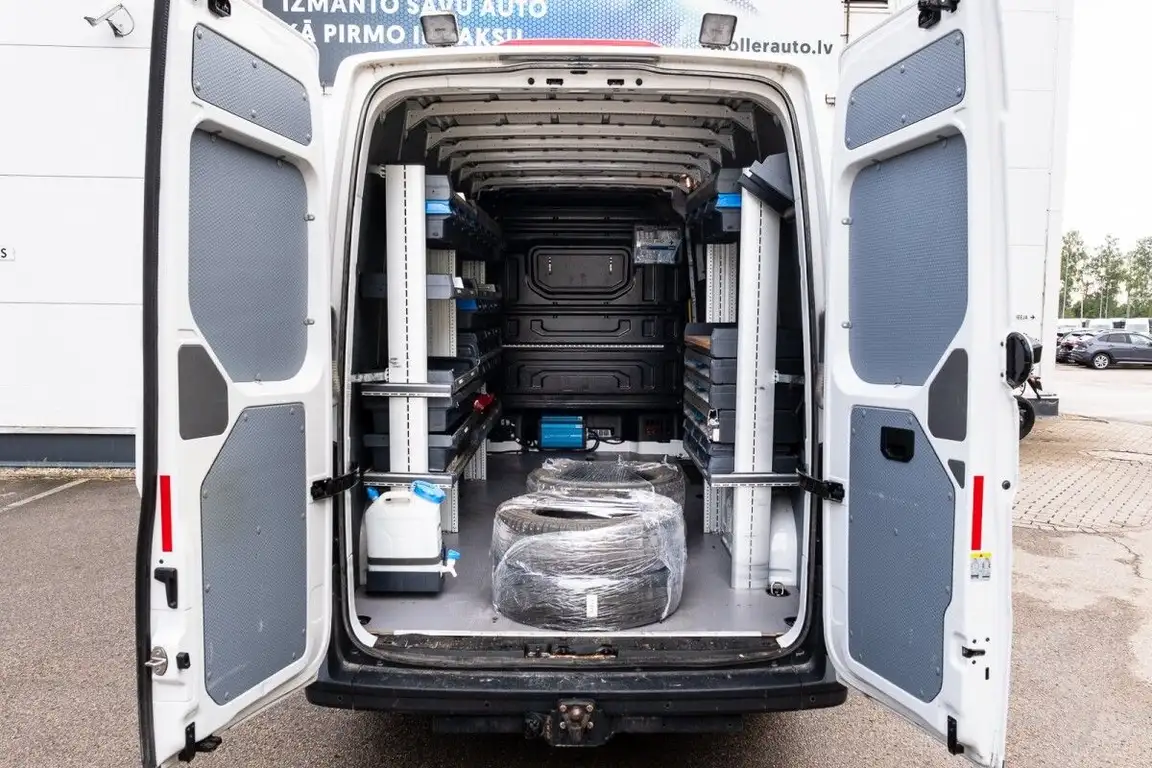 VOLKSWAGEN CRAFTER