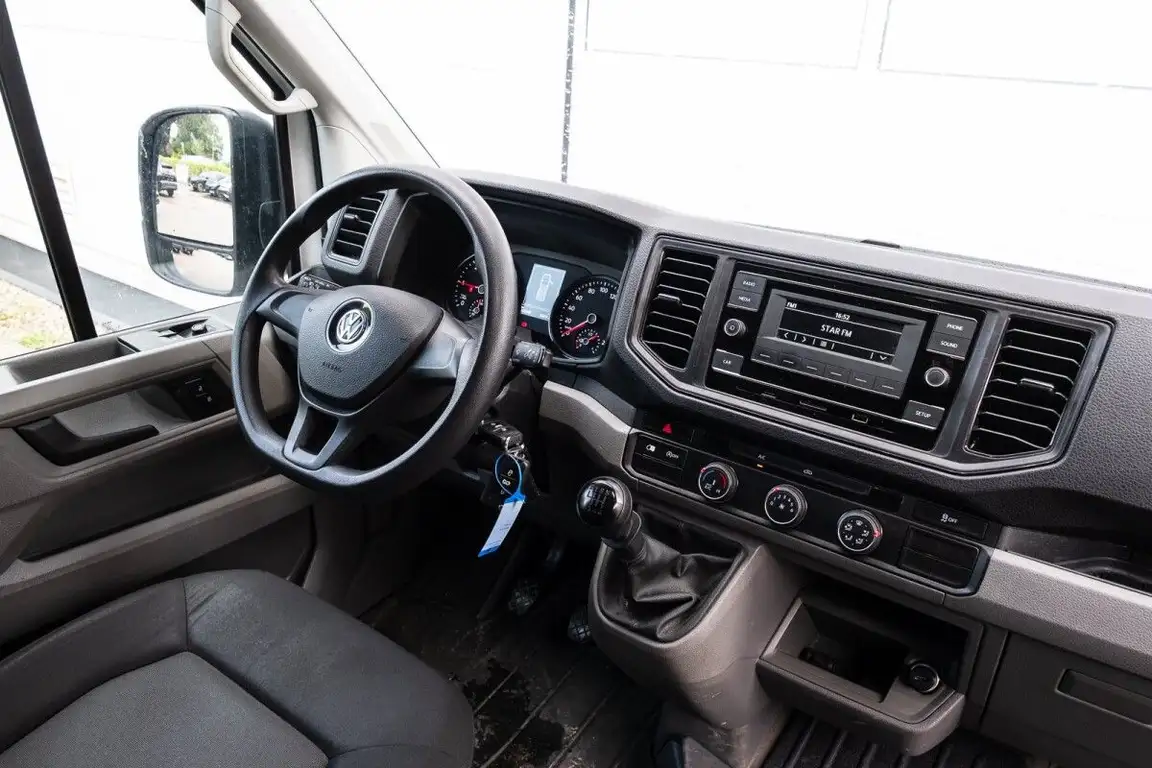 VOLKSWAGEN CRAFTER