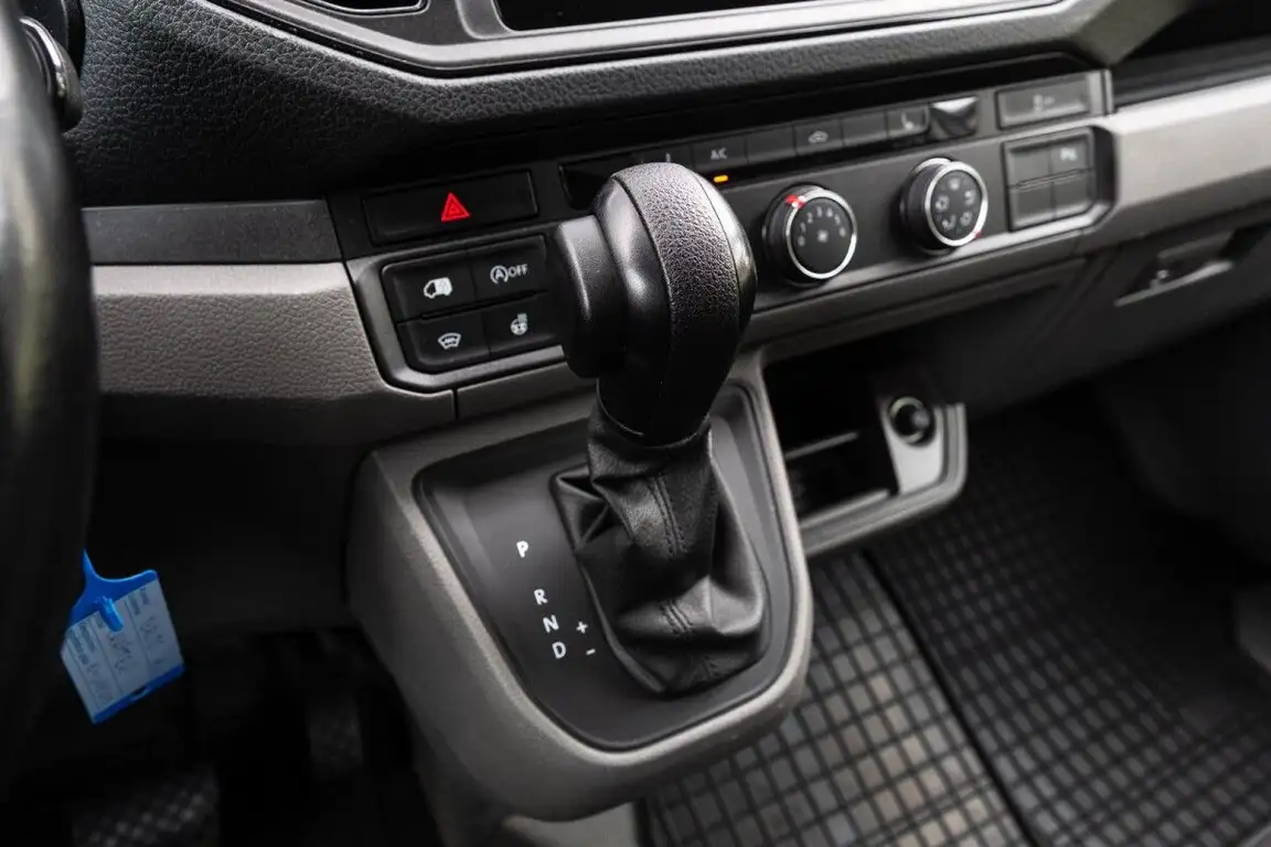 VOLKSWAGEN CRAFTER