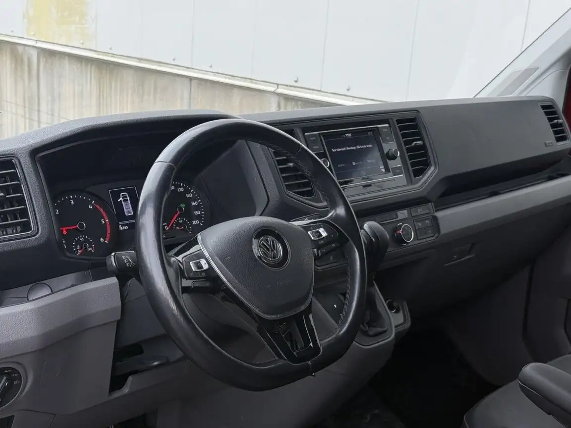 VOLKSWAGEN CRAFTER