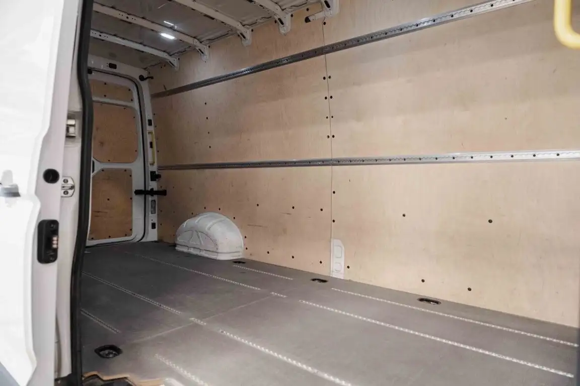 VOLKSWAGEN CRAFTER