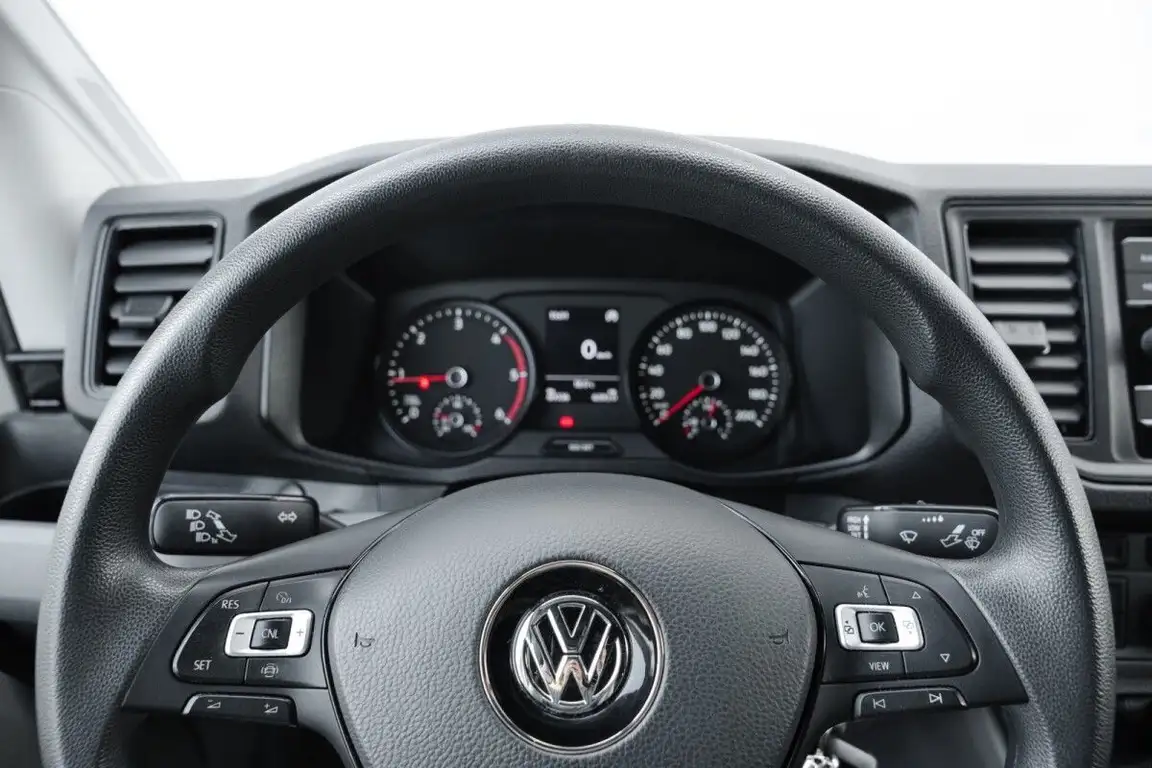 VOLKSWAGEN CRAFTER