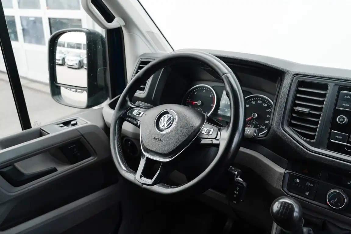 VOLKSWAGEN CRAFTER