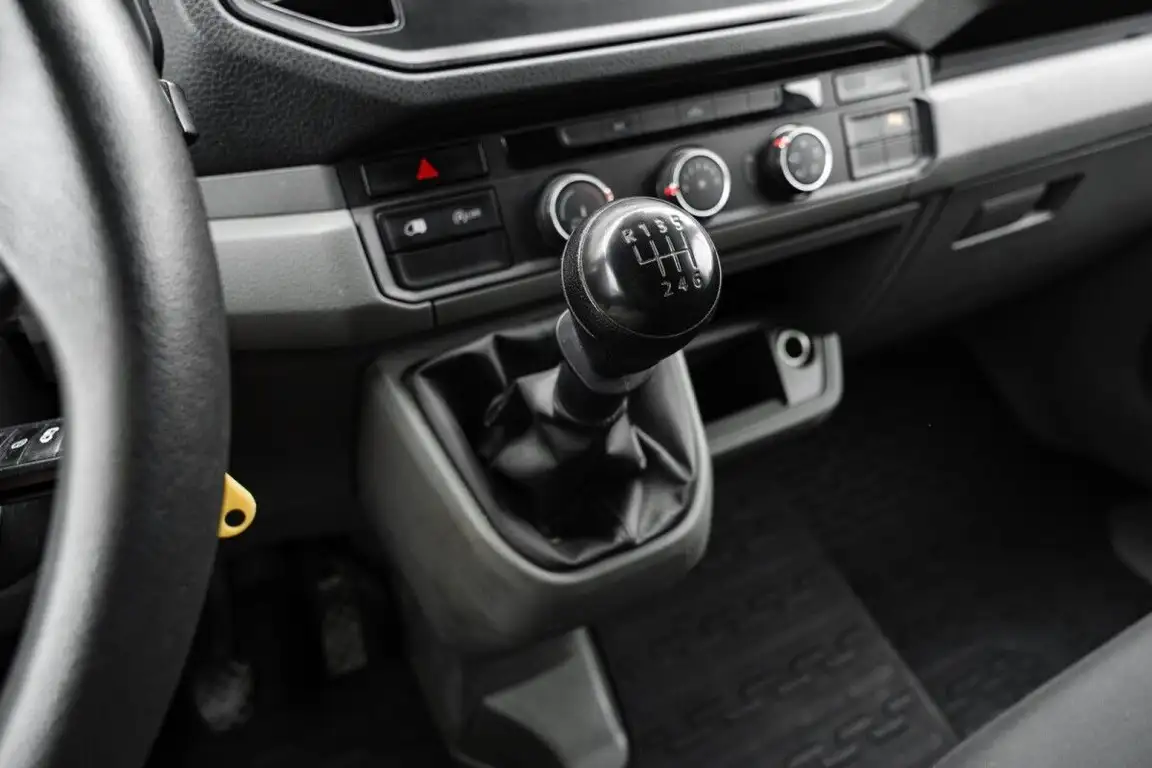 VOLKSWAGEN CRAFTER