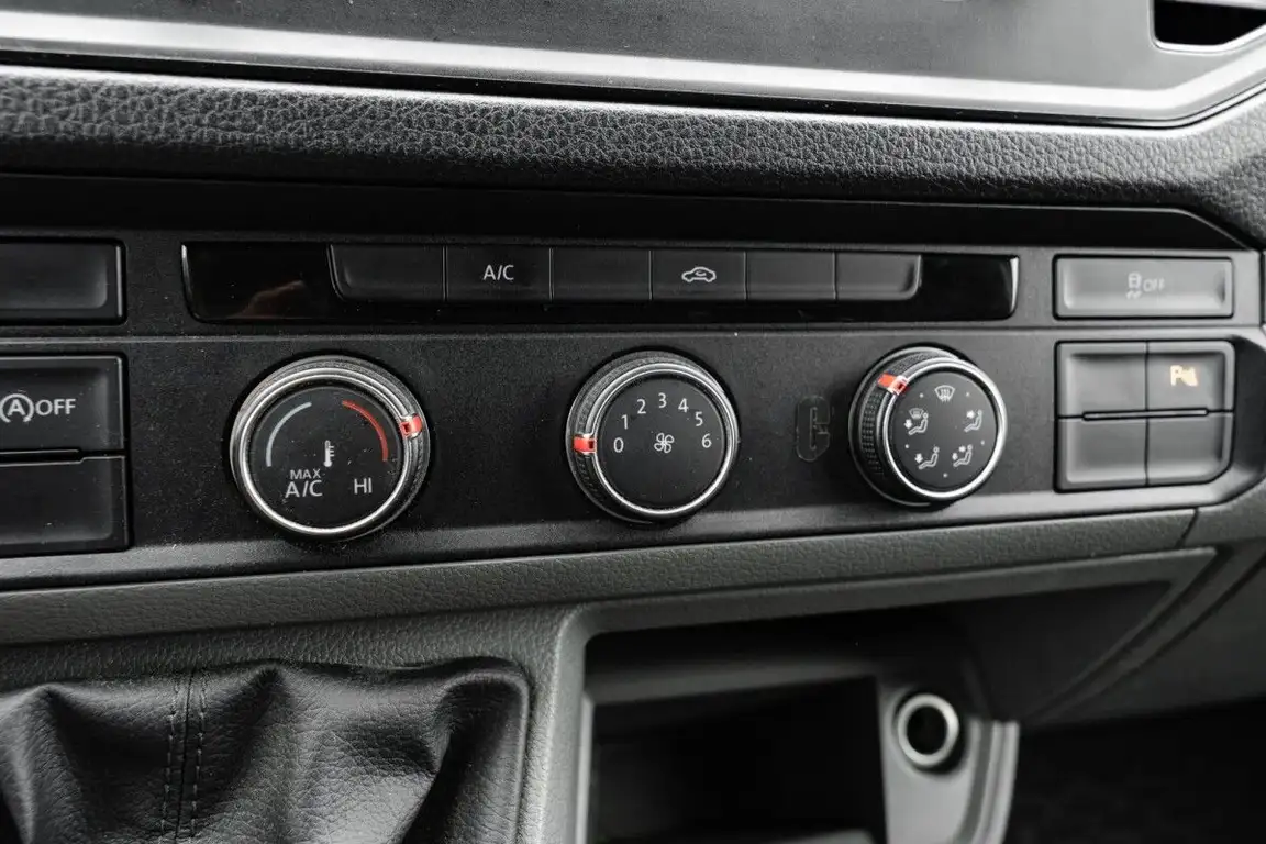 VOLKSWAGEN CRAFTER