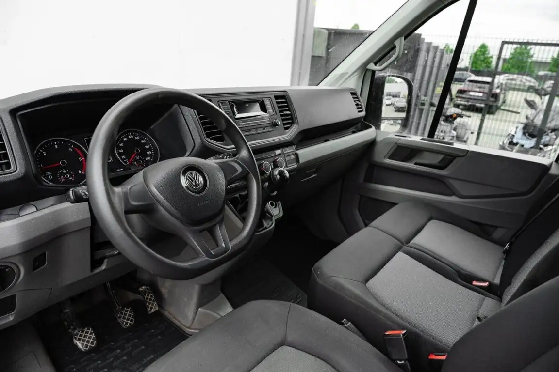 VOLKSWAGEN CRAFTER