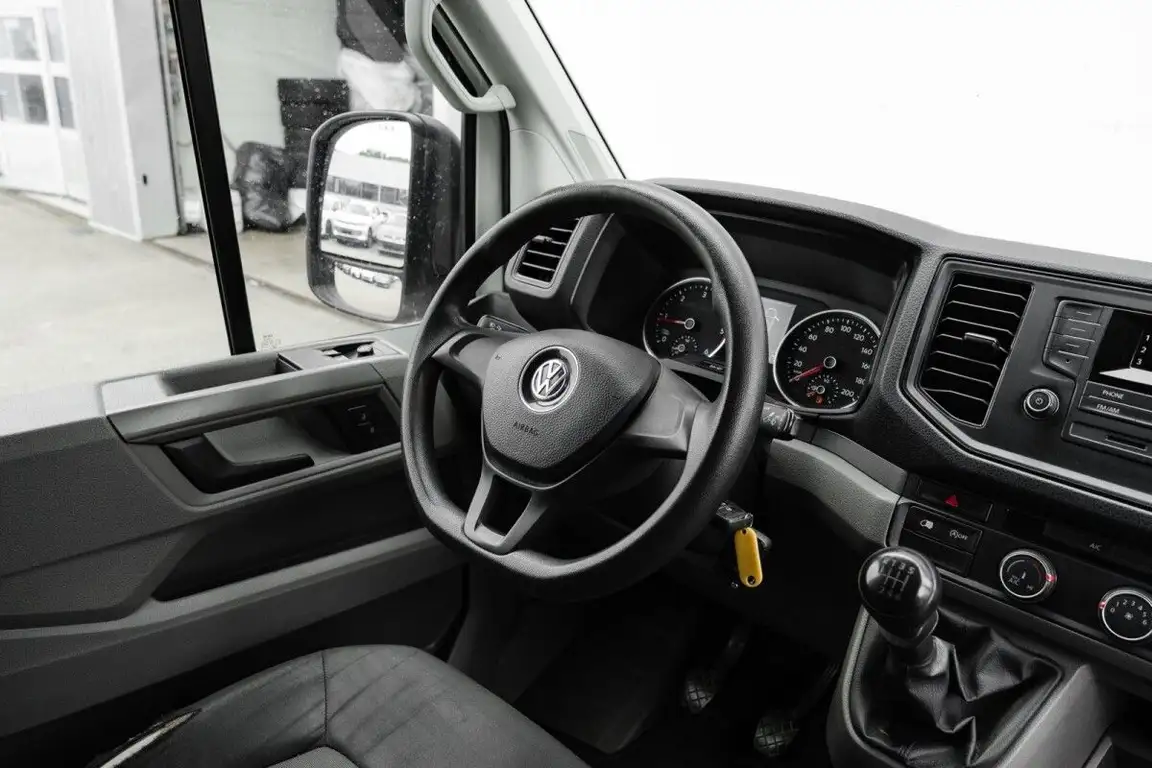 VOLKSWAGEN CRAFTER
