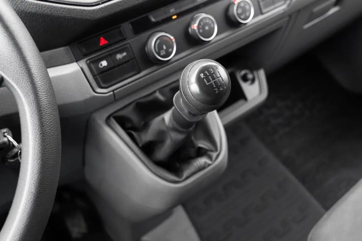 VOLKSWAGEN CRAFTER
