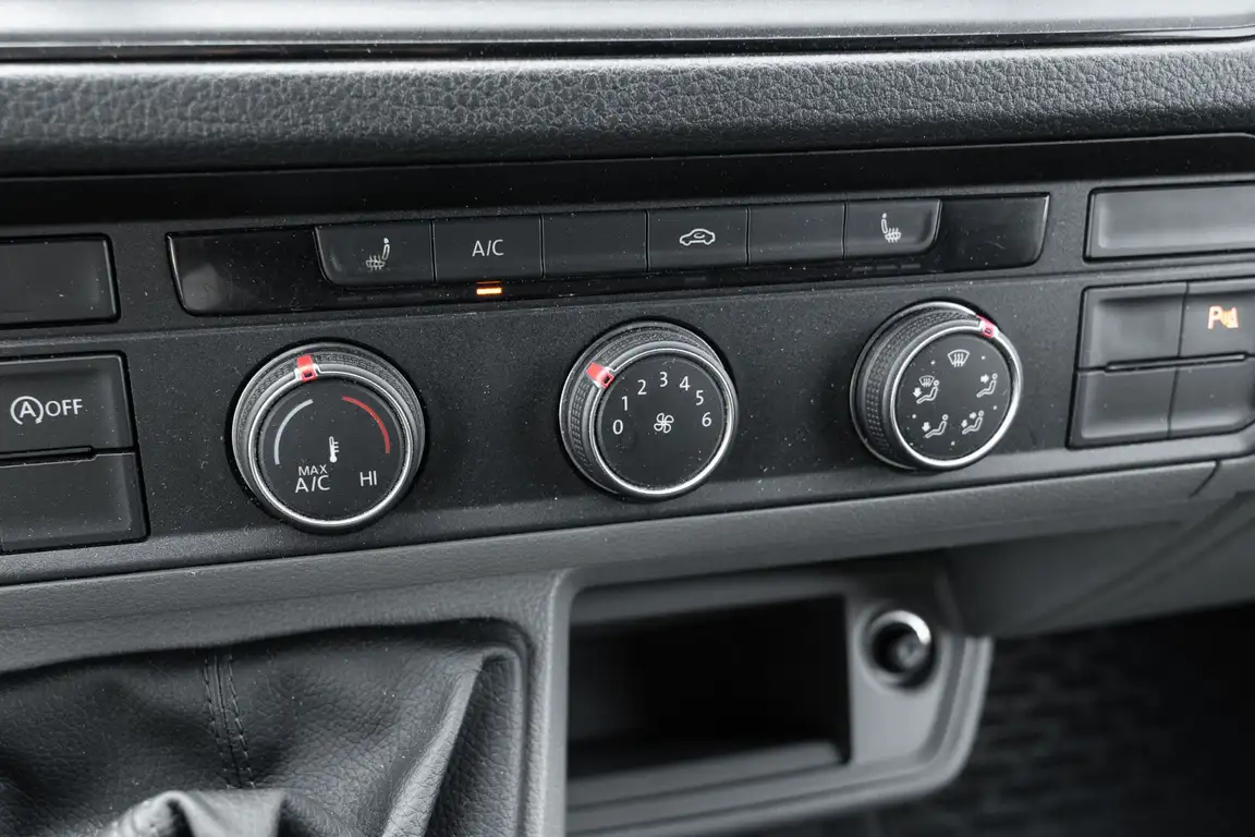 VOLKSWAGEN CRAFTER