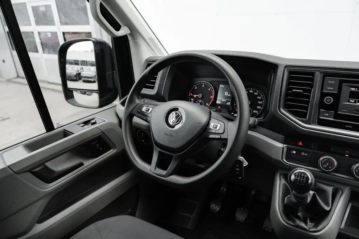 VOLKSWAGEN CRAFTER
