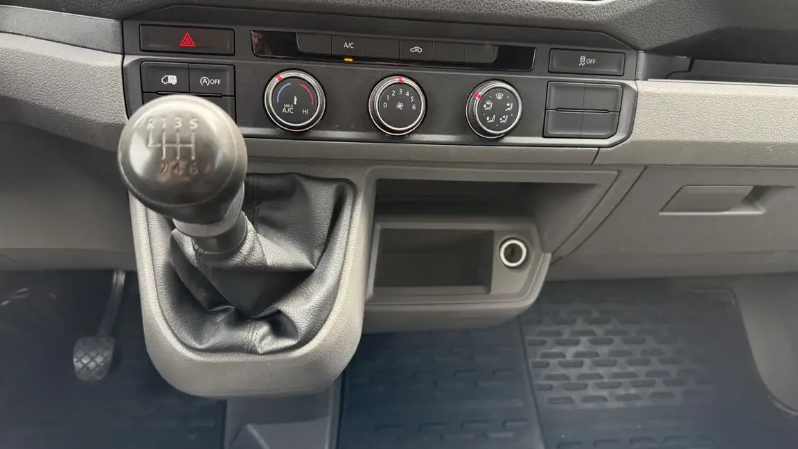 VOLKSWAGEN CRAFTER