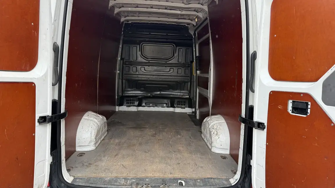 VOLKSWAGEN CRAFTER