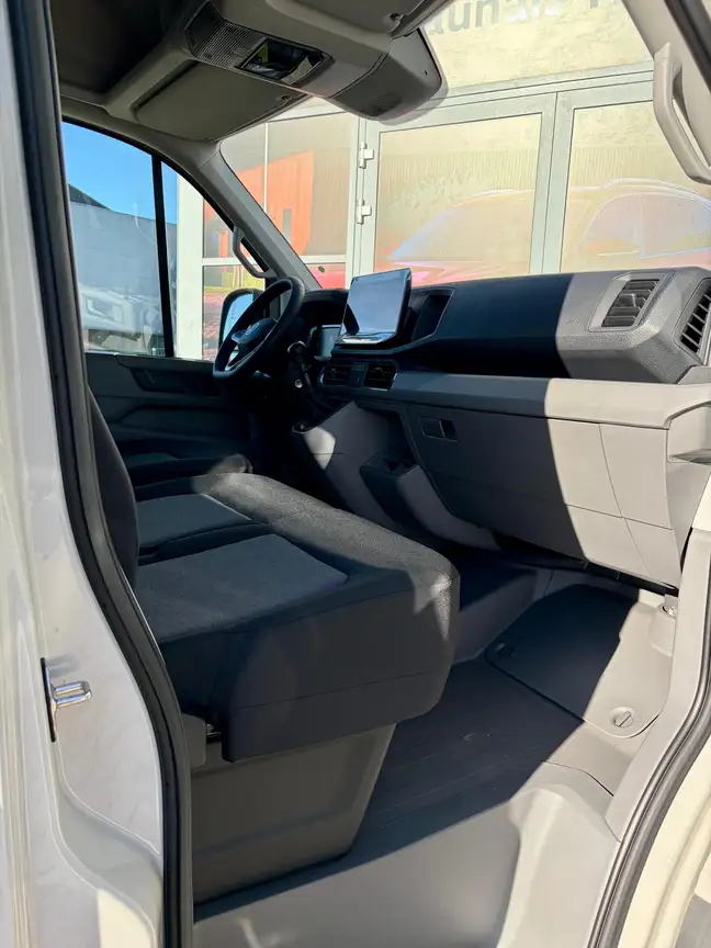 VOLKSWAGEN CRAFTER
