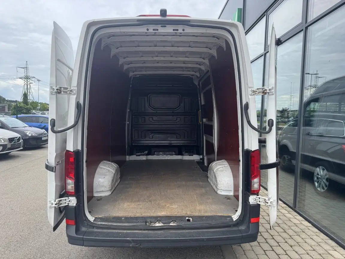 VOLKSWAGEN CRAFTER