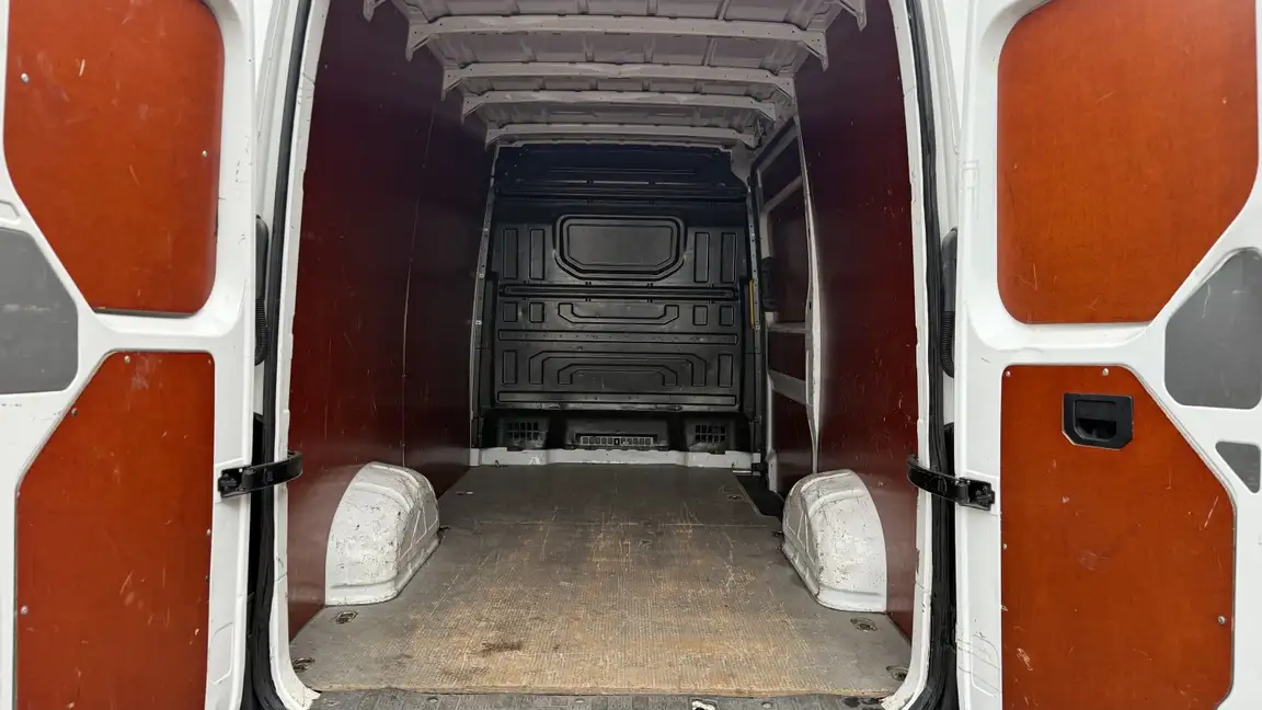 VOLKSWAGEN CRAFTER