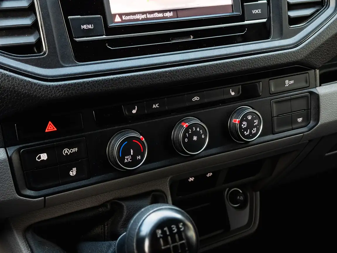 VOLKSWAGEN CRAFTER