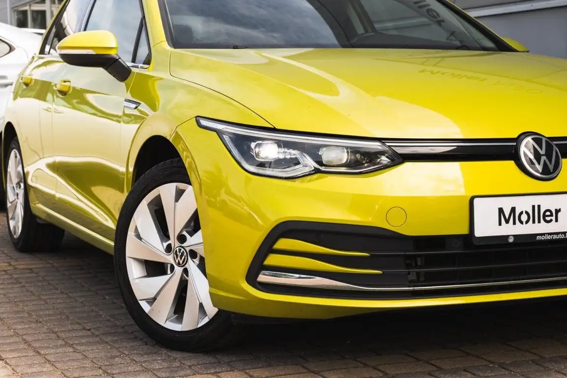 VOLKSWAGEN GOLF
