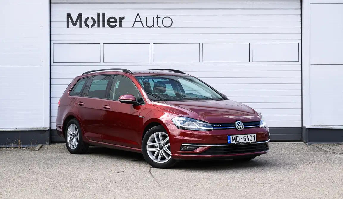 VOLKSWAGEN GOLF