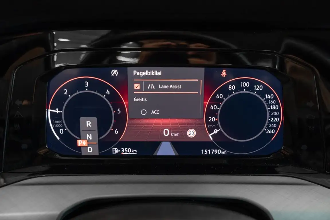 VOLKSWAGEN GOLF
