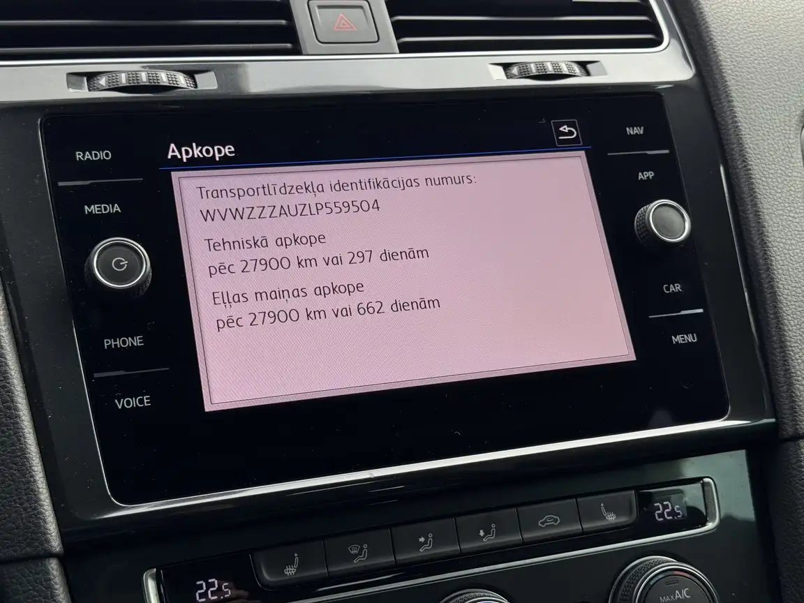 VOLKSWAGEN GOLF