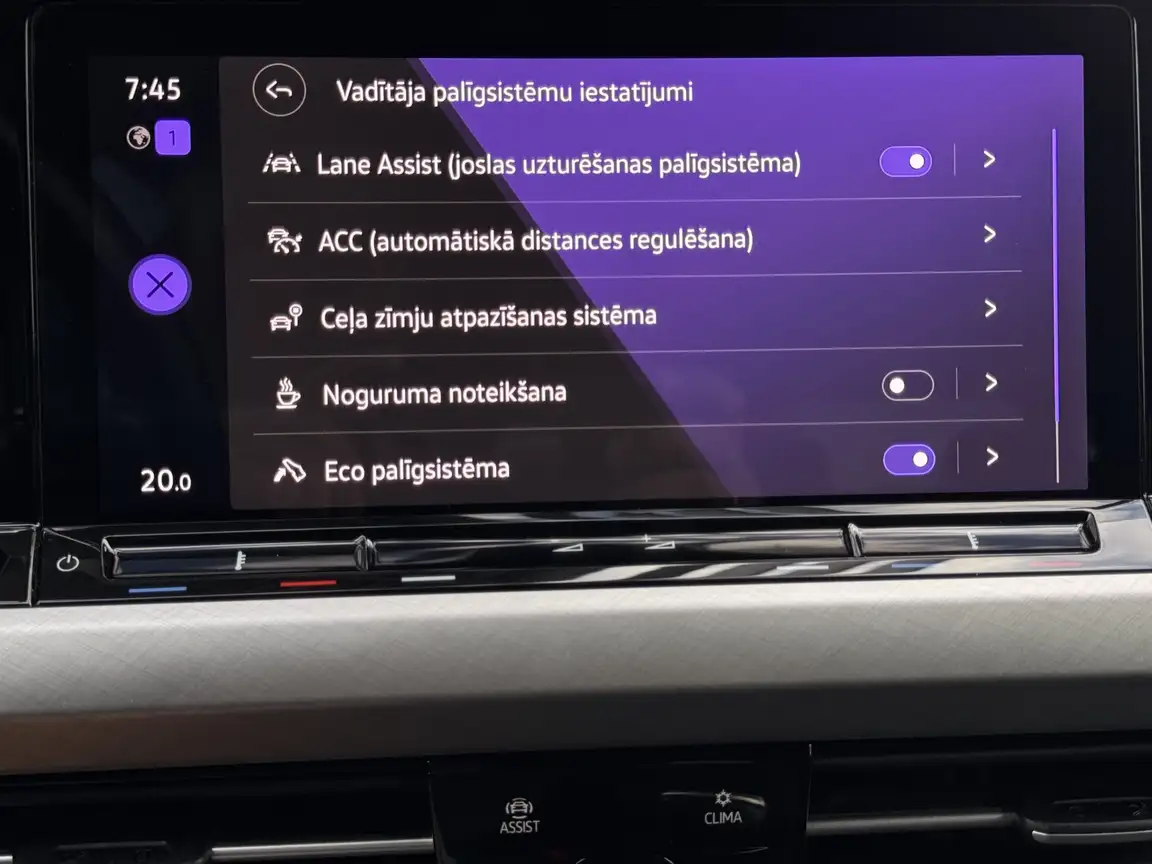 VOLKSWAGEN GOLF