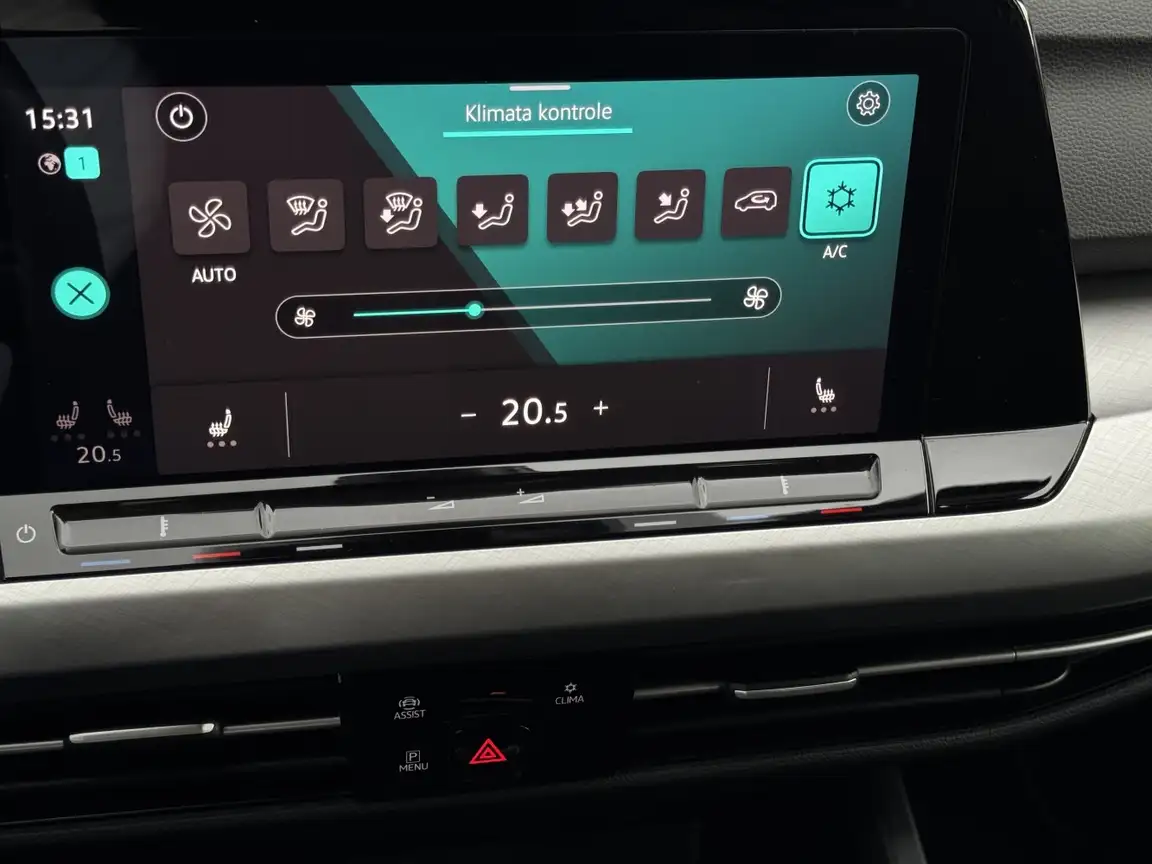 VOLKSWAGEN GOLF